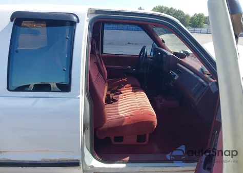 1992 GMC Sierra C1500 from USA, damaged, VIN 2GTEC19K4N1556900